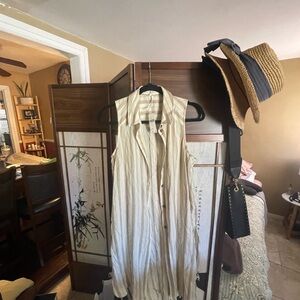 Anthropologie Beige and Cream Patterned Top